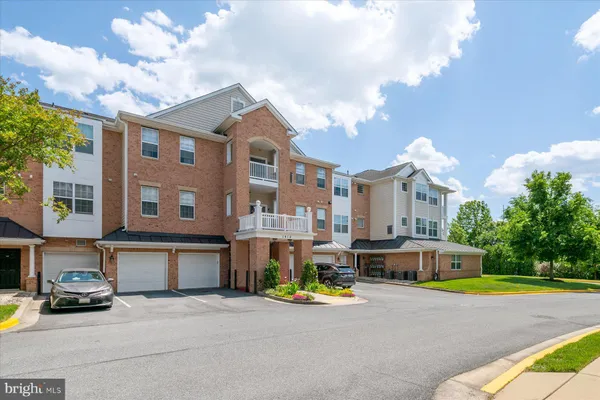 Property Slideshow image 2 of 37 | 1412 wigeon way 301, Gambrills, MD, 21054