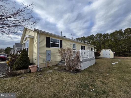 Property Slideshow image 2 of 20 | 29 redwood ln, Mays Landing, NJ, 08330