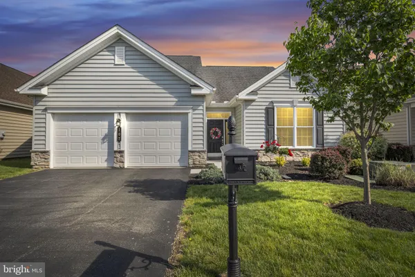 Property Slideshow image 2 of 58 | 107 loyal dr, Mechanicsburg, PA, 17050