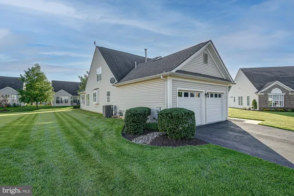 Property Slideshow image 3 of 66 | 107 dawn ct, Middletown, DE, 19709