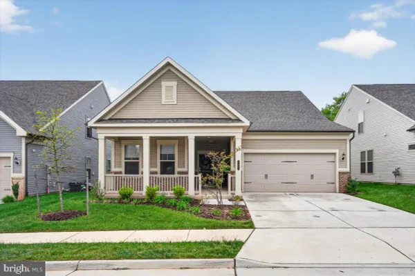 Property Slideshow image 2 of 71 | 21717 hawksbill high cir, Sterling, VA, 20164