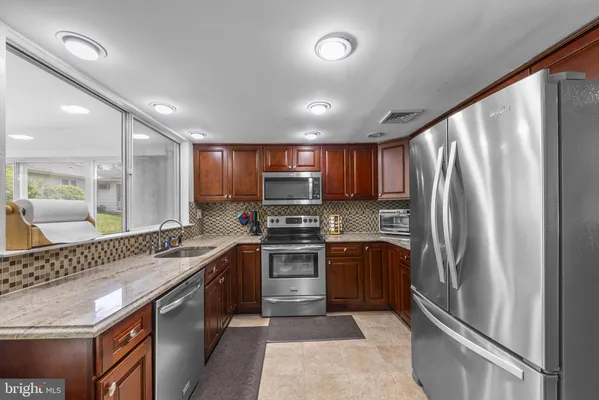 Property Slideshow image 2 of 14 | 209 vernon rd a, Monroe Township, NJ, 08831