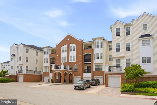 Property Slideshow image 3 of 39 | 6150 shadywood rd 401, Elkridge, MD, 21075