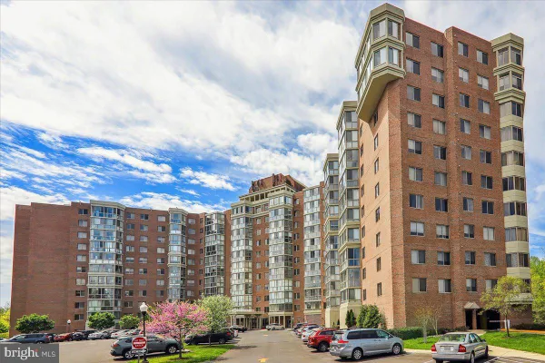 Property Slideshow image 2 of 54 | 3200 n leisure world blvd 1019, Silver Spring, MD, 20906