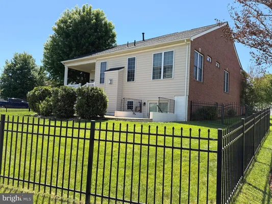 Property Slideshow image 3 of 3 | 5217 addlerfield way, Haymarket, VA, 20169