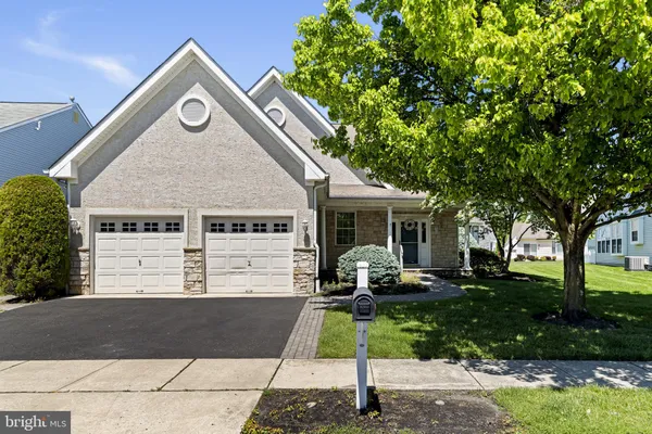 Property Slideshow image 3 of 43 | 17 goldenrod ln, Marlton, NJ, 08053