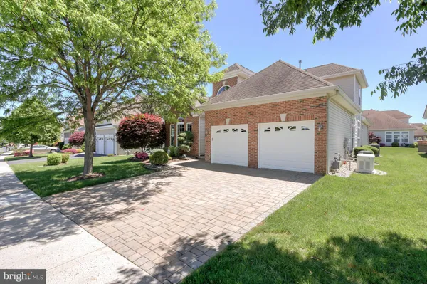 Property Slideshow image 2 of 40 | 14 cobblestone blvd, Monroe Twp, NJ, 08831