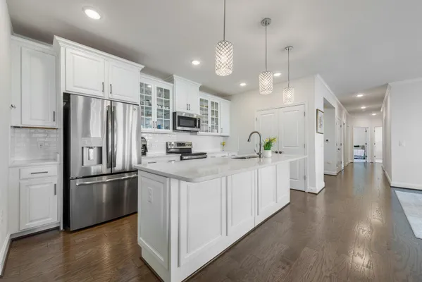 Property Slideshow image 2 of 49 | 23630 havelock walk ter 200, Ashburn, VA, 20148