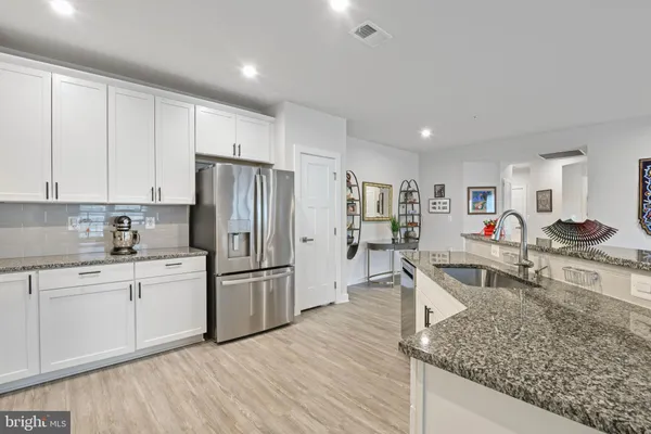 Property Slideshow image 2 of 43 | 3282 pine needle cir 301, Frederick, MD, 21704