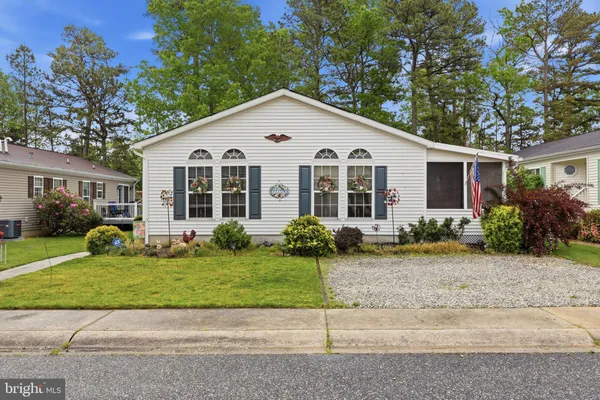 Property Slideshow image 3 of 39 | 24 sycamore ln, Mays Landing, NJ, 08330