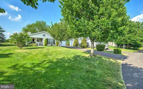 Property Slideshow image 2 of 54 | 577 bent pine cir, New Hope, PA, 18938