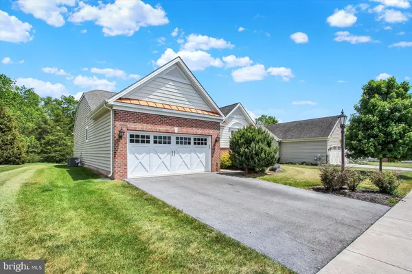 Property Slideshow image 2 of 28 | 120 woodhaven dr, Gettysburg, PA, 17325