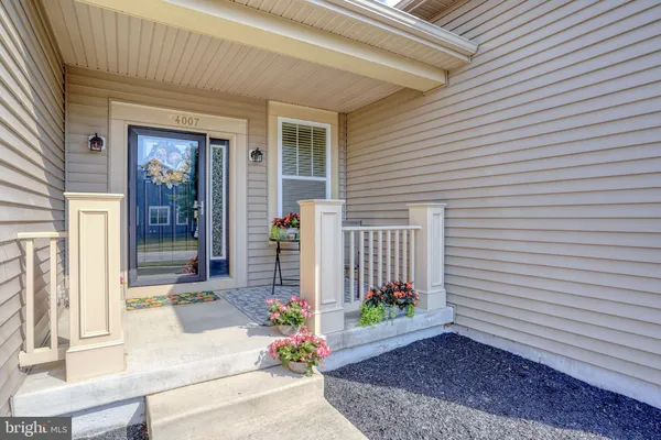 Property Slideshow image 3 of 49 | 4007 heston ln, Middletown, DE, 19709