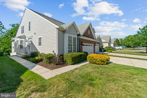 Property Slideshow image 3 of 42 | 8220 academy rd 22, Ellicott City, MD, 21043