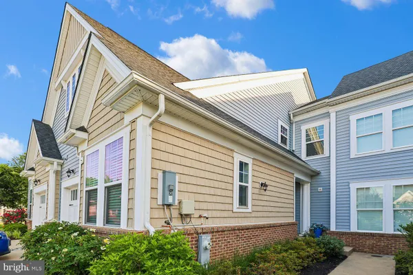 Property Slideshow image 2 of 42 | 3068 spring peeper ct, Odenton, MD, 21113