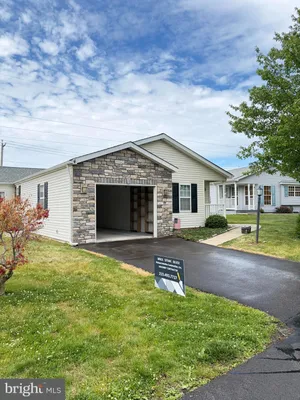 Property Slideshow image 2 of 37 | 368 countryside cir, New Hope, PA, 18938