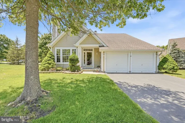 Property Slideshow image 2 of 37 | 15 breeze ter, Barnegat, NJ, 08005
