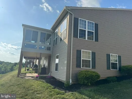 Property Slideshow image 2 of 2 | 131 palomino way 232, Red Lion, PA, 17356