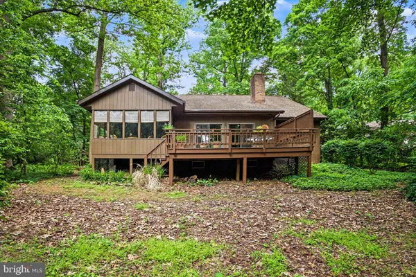 Property Slideshow image 3 of 30 | 30 poplar ln, Elizabethtown, PA, 17022