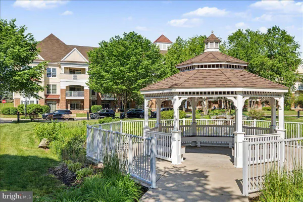 Property Slideshow image 2 of 48 | 2103 meridian blvd 2103, Warrington, PA, 18976