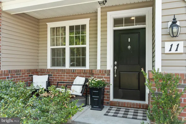Property Slideshow image 2 of 39 | 11 cannon dr, Pennington, NJ, 08534