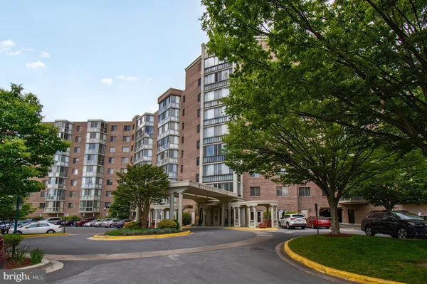 Property Slideshow image 2 of 27 | 3005 s leisure world blvd 209, Silver Spring, MD, 20906