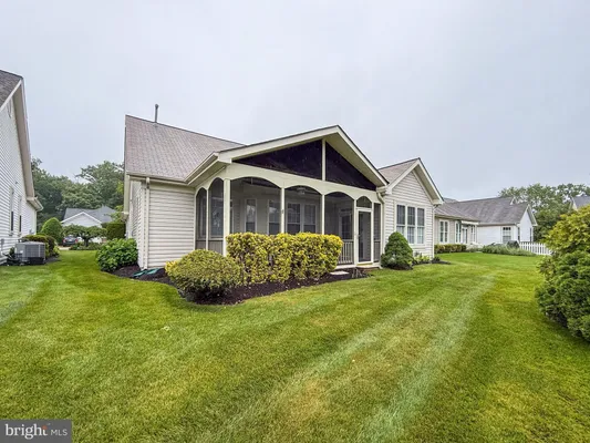 Property Slideshow image 2 of 50 | 6877 saddle run way, Gainesville, VA, 20155