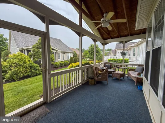 Property Slideshow image 3 of 50 | 6877 saddle run way, Gainesville, VA, 20155