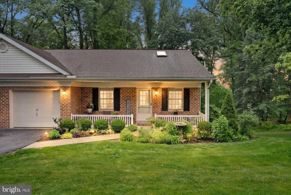 Property Slideshow image 2 of 32 | 55 timber villa, Elizabethtown, PA, 17022