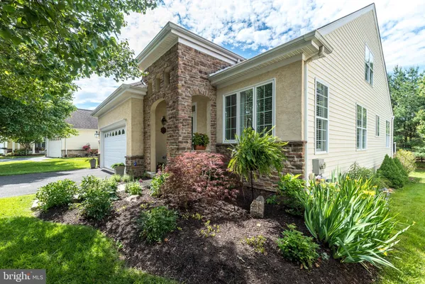 Property Slideshow image 3 of 69 | 1225 scott pl, Warminster, PA, 18974