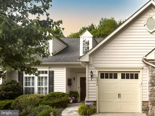 Property Slideshow image 2 of 36 | 2904 evening dew dr 61, Woodstock, MD, 21163
