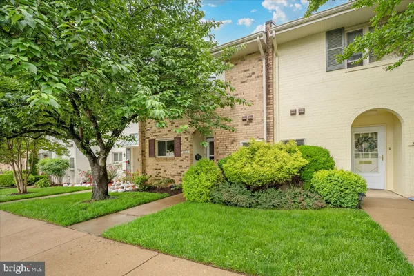 Property Slideshow image 2 of 75 | 3451 s leisure world blvd 83-g, Silver Spring, MD, 20906