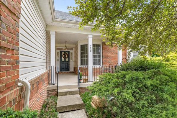Property Slideshow image 2 of 55 | 5327 w philippi pl, Fredericksburg, VA, 22407