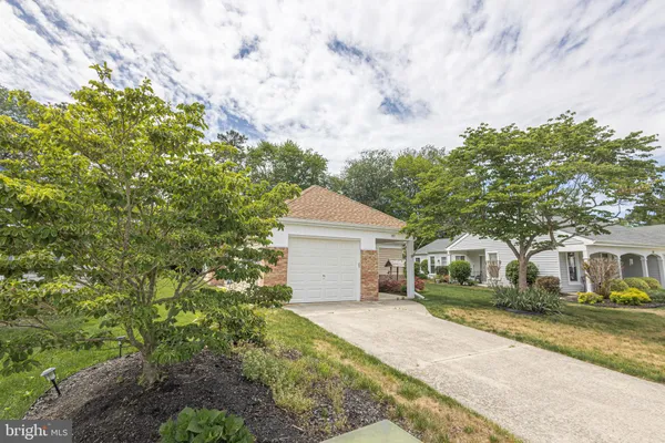 Property Slideshow image 2 of 36 | 30 windsor rd, Southampton, NJ, 08088