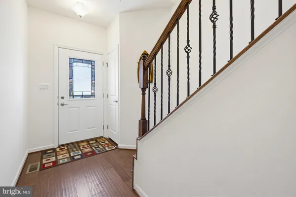 Property Slideshow image 2 of 51 | 6446 park forest cir, Elkridge, MD, 21075