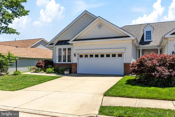 Property Slideshow image 2 of 49 | 6943 cumberstone pl, Gainesville, VA, 20155