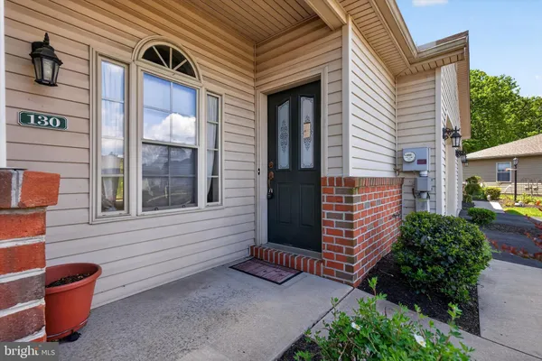 Property Slideshow image 2 of 24 | 130 leonard ln, Harrisburg, PA, 17111