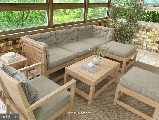 Property Slideshow image 3 of 35 | 19370 magnolia grove sq 403, Leesburg, VA, 20176
