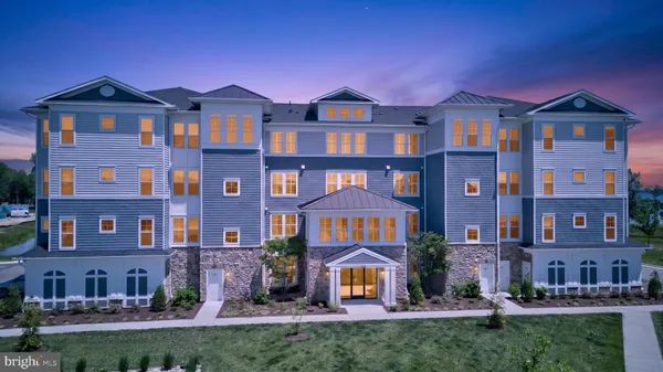 Property Slideshow image 3 of 42 | 129 wheelhouse way 11, Chester, MD, 21619