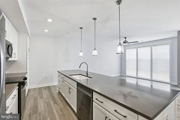Property Slideshow image 3 of 27 | 23651 havelock walk ter 304, Ashburn, VA, 20148