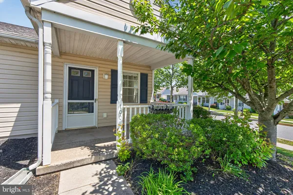 Property Slideshow image 2 of 38 | 100 w harmony dr 103, Pottstown, PA, 19464