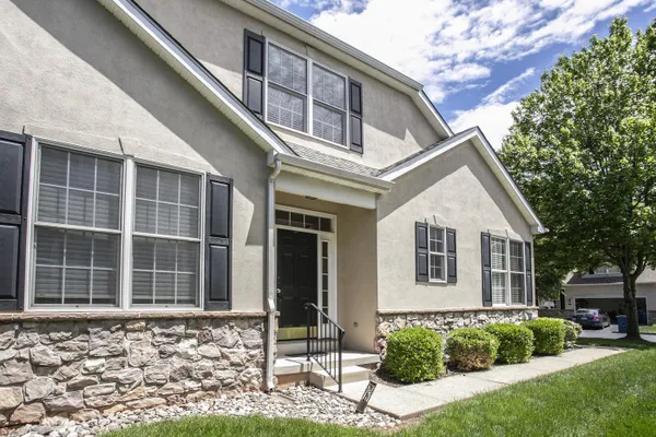 Property Slideshow image 2 of 33 | 27 westhampton way, Lansdale, PA, 19446