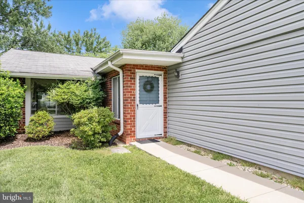 Property Slideshow image 2 of 31 | 3533 twin branches dr 40-a, Silver Spring, MD, 20906