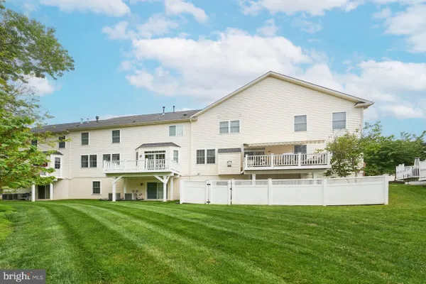 Property Slideshow image 3 of 58 | 2605 queensland dr, Ellicott City, MD, 21042
