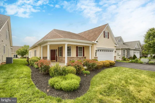 Property Slideshow image 3 of 64 | 86 presidents dr, Mechanicsburg, PA, 17050