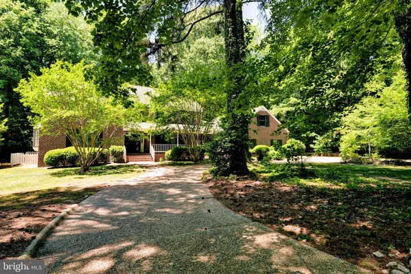 Property Slideshow image 2 of 70 | 137 links of leith, Williamsburg, VA, 23188