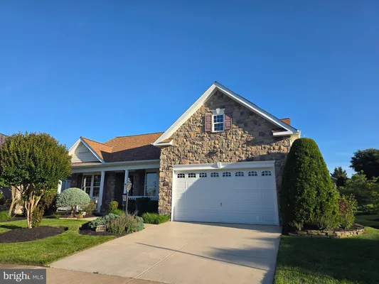Property Slideshow image 3 of 50 | 3805 blowing leaf pl, Dumfries, VA, 22025