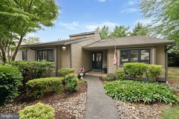 Property Slideshow image 2 of 35 | 1243 princeton ln # 1243, West Chester, PA, 19380