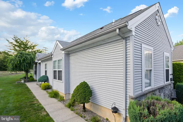 Property Slideshow image 2 of 28 | 47 gabriella cir, Manchester, NJ, 08759