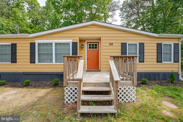 Property Slideshow image 3 of 60 | 24 holly ct, Mays Landing, NJ, 08330